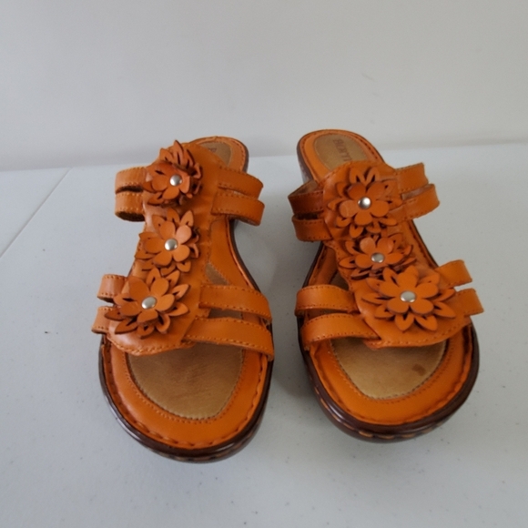 Born Leather Platform Sandals Size 9 Flower Applique Strappy Wedge Slides Orange - Picture 5 of 15